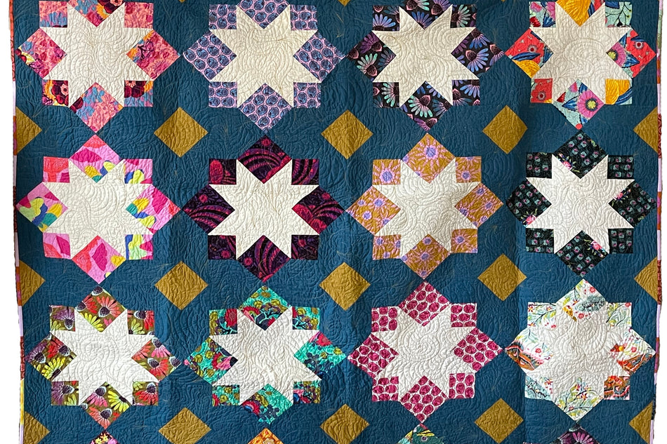 Quilt Shop, Fabric Store Spooner WI Seams Like Quilting