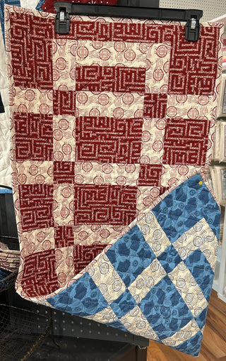 WI Shop Hop '25 Sidewalk & Squares Table Runner - Blue
